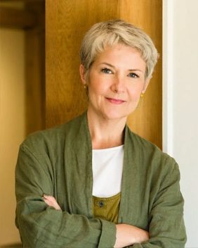 Portrait of Kirsten Elswood